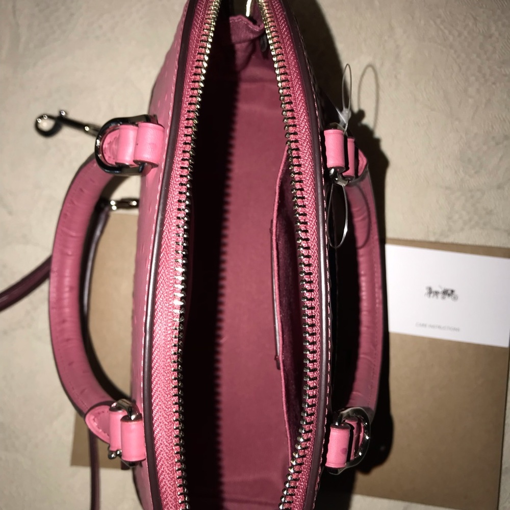 COACH Ostrich embossed Handbag & Wallet set - Picture 7 of 8